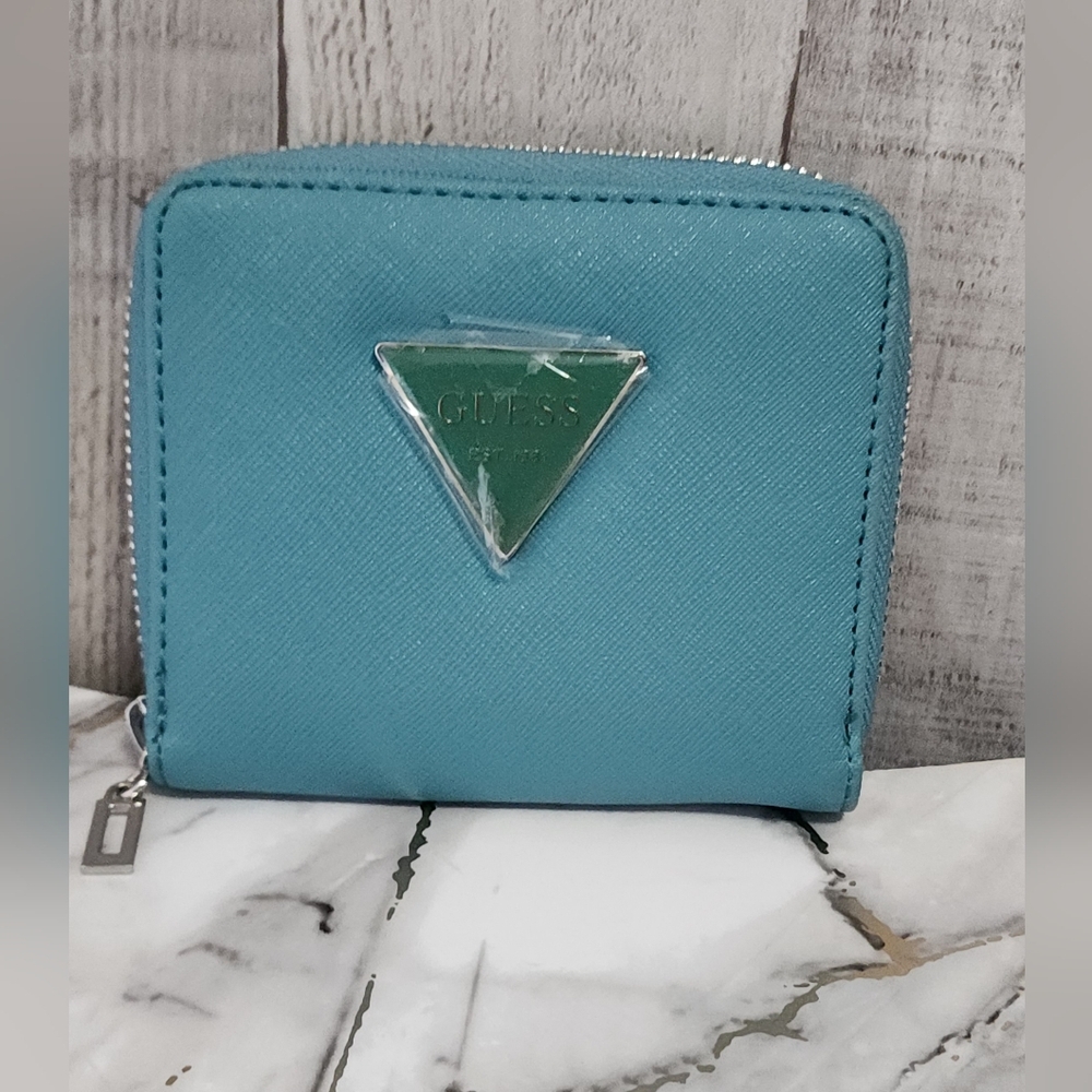 🌷GUESS Teal Blue Saffiano Faux Leather Small Zip-Around Wallet🌷NWOT